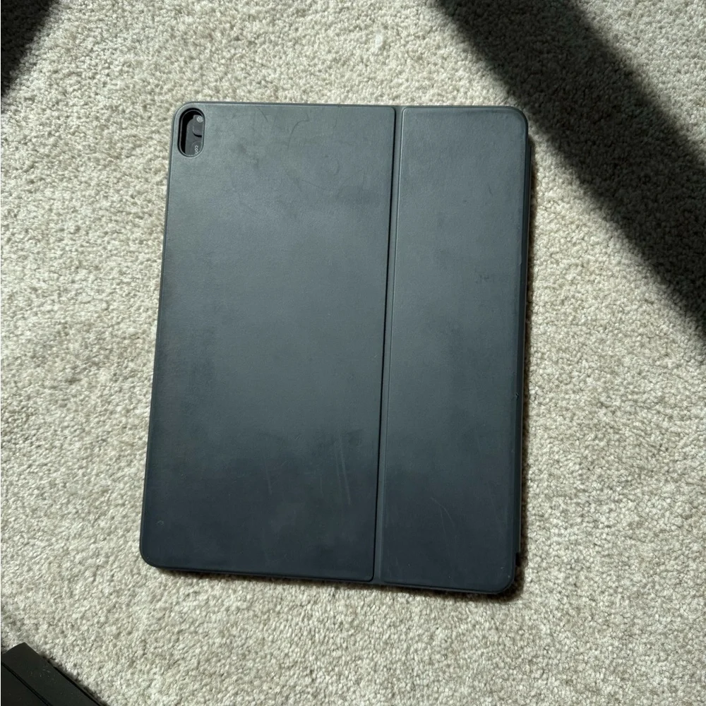 2018 Apple iPad Pro 12.9 inch keyboard folio